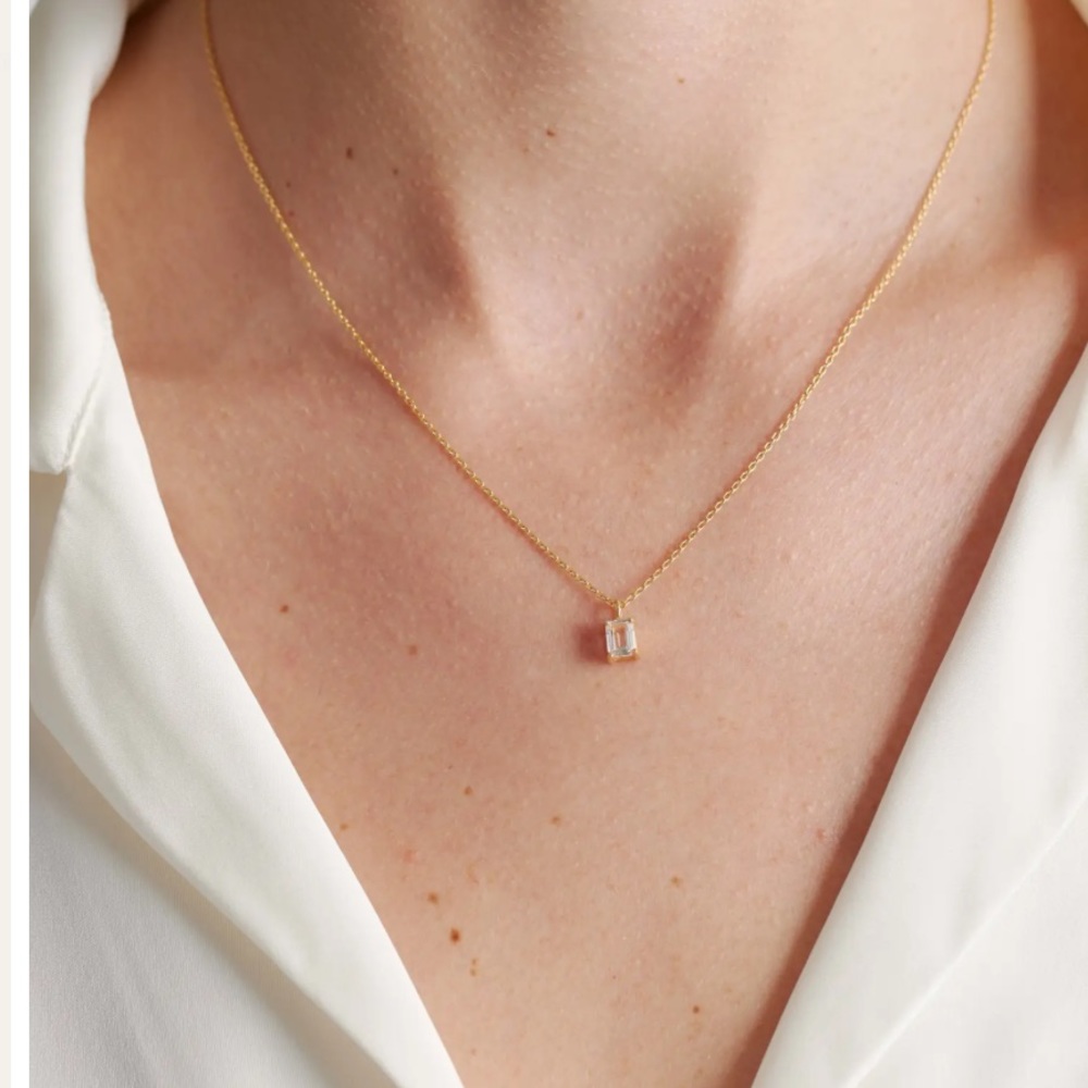 Quince emerald cut topaz sol pendant necklace